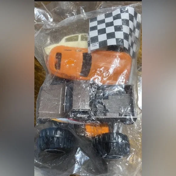 4x4 Truck Decorating Kit~ - Picture 3 of 5